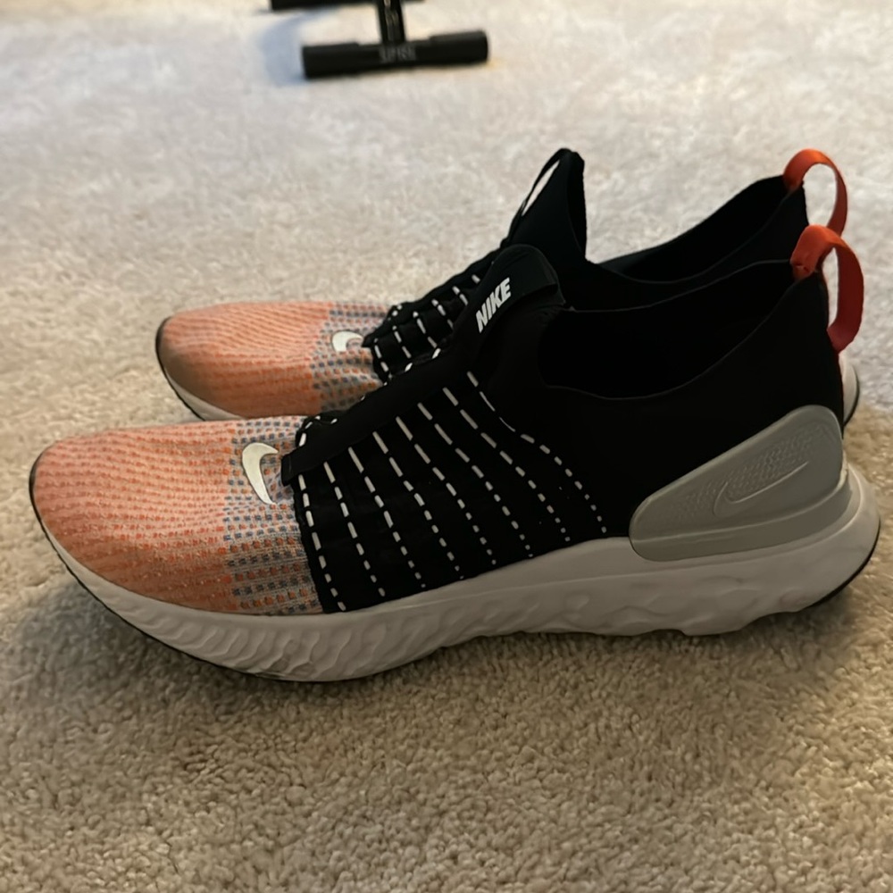 Niki infirm zoom no laces running shoes